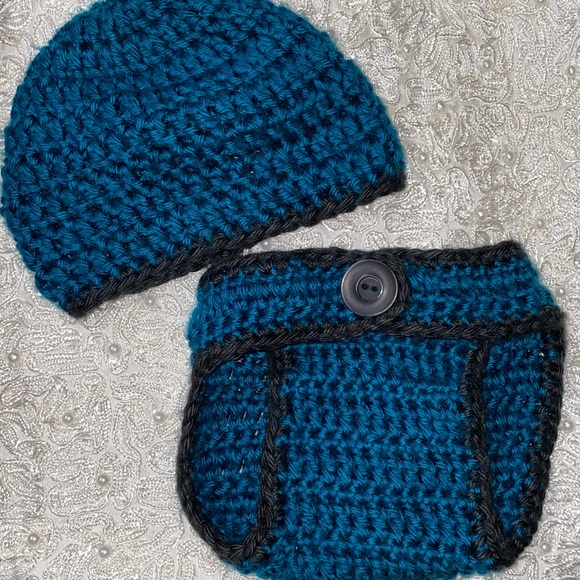 SOLD ✨Crochet Beanie hat & Diaper cover✨ - Picture 2 of 5